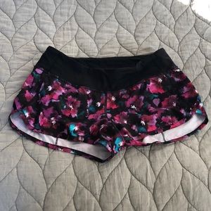 lululemon shorts!!